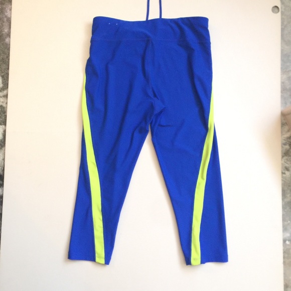 Xersion Blue/ yellow Fitted Capri workout Pants - Picture 2 of 5